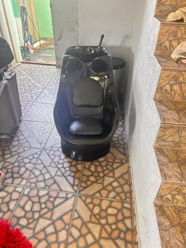 Lavatório italiano novinho para salão de beleza C AQUECEDOR (JÁ NO VALOR FINAL)