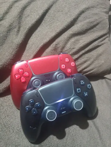 VENDO 2 CONTROLES DE PS5