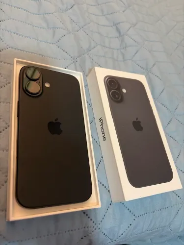 iPhone 16 