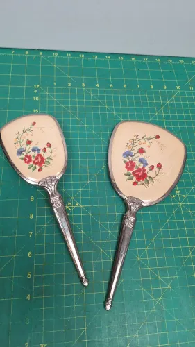 Conjunto Vintage Escova + Espelho de Mão - Estilo Clássico