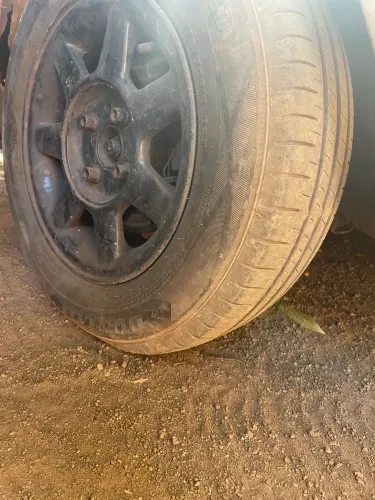 Vendo rodas e pneus aro 13