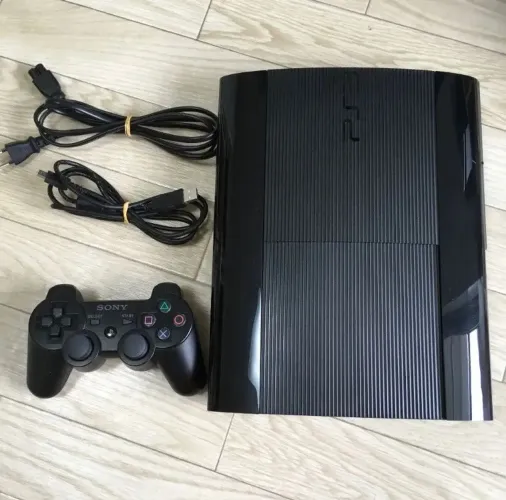 PS3 SUPER SLIM 320G + 1 CONTROLE ORIGINAL
