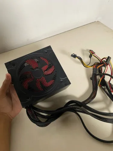 Vendo fonte 500w pfc ativo