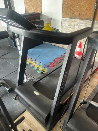 Esteira profissional Evo 4000