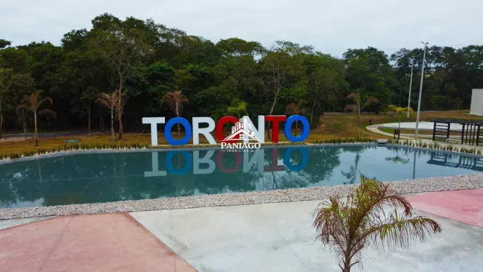 Lote de Esquina no Ginco Empresarial Toronto