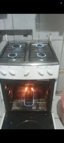 Vende-se fogão 4 bocas funcionando perfeitamente 