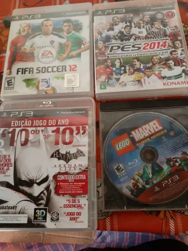 Mini Lote jogos PS3 Batman, Lego Marvel super heróis, FIFA 12 e Pes 14