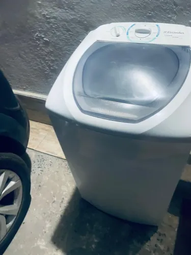 Máquina Eletrolux 8 kilos