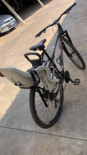 Bike e cadeirinha