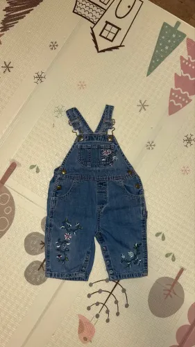 Jardineira Jeans GAP
