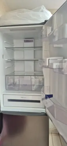 Vendo Geladeira 480L Panasonic Inverter