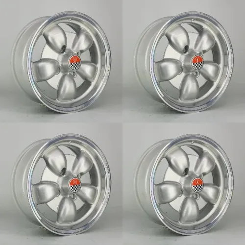 Roda Guidon Noova Fitti Fusca Brasília 15xDT 4x130 Jg Zero