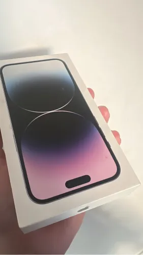 iPhone 14 Pro Max 256gb roxo semi novo sem detalhes
