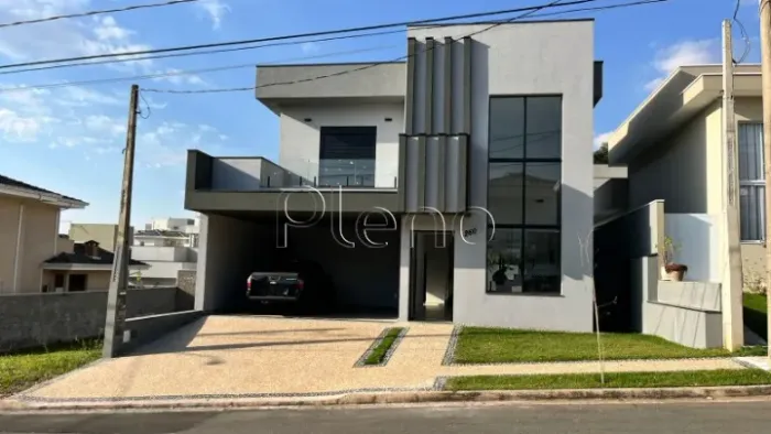 Casa à venda no Condomínio Portal do Jequitibá em Valinhos, no bairro Pinheiro.