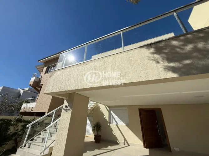 Casa em Condomínio de Luxo - 4 Quartos, 3 Suítes, 5 Banheiros - Venda e Locação em Jundiaí