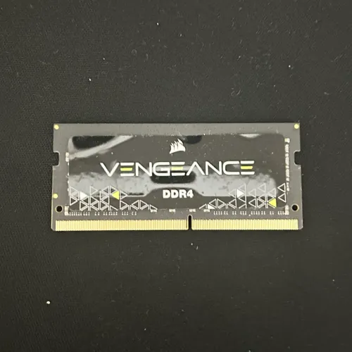 Memória RAM Corsair Vengeance 16GB DDR4 3200MHz para Notebook