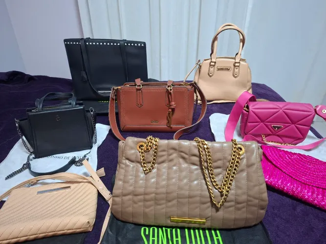 Bolsas Santa Lolla; Sandálias + Vários brindes