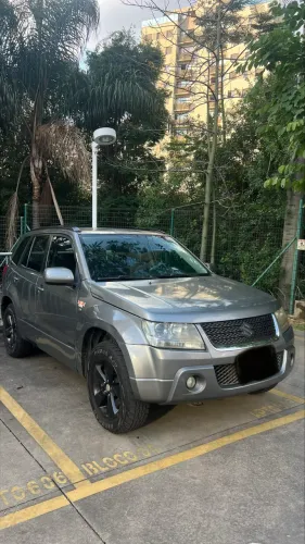 Suzuki Grand Vitara 2.0 16V 4x2/4x4 5P Mec. 2010