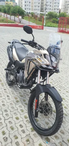 Honda XRE 300 Sahara Adventure 2025