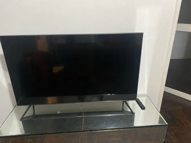 Tv para retirada de peças 