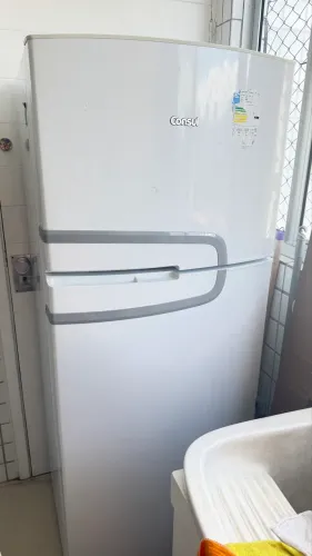 Geladeira Consul Frost Free - semi nova 