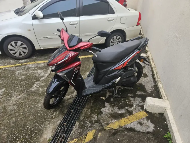 YAMAHA neo 125 vermelha pintura linda revisada