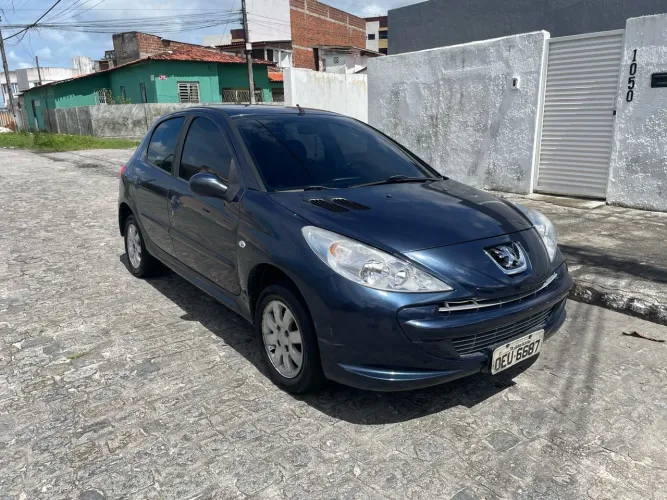 Peugeot 207 XR 1.4 Flex 8V 5P 2012