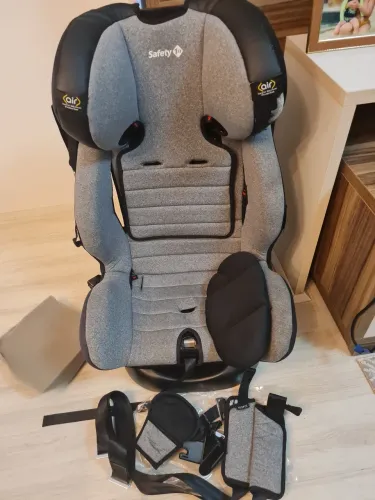 Cadeirinha carro multifix com isofix 0 a 36kg