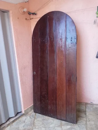 Portão de madeira de lei paldar