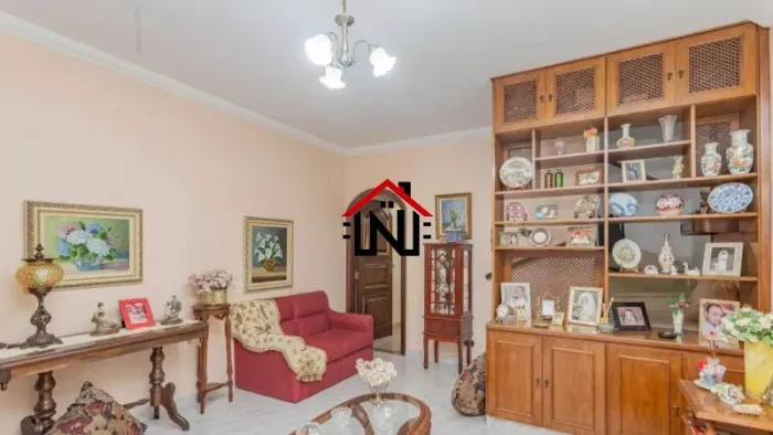 Casa em Vila Gumercindo com 117m²