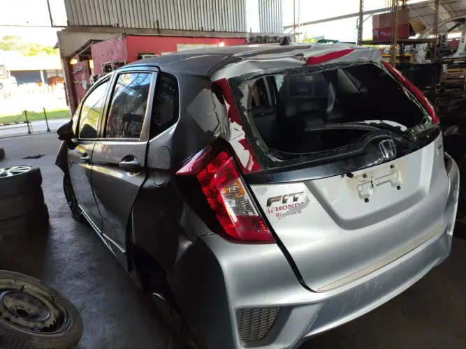 VENDO PEÇAS HONDA FIT 1.5 AUTOMÁTICO 2015 - COM NOTA FISCAL