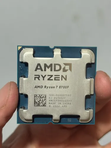 RYZEN 7 8700F