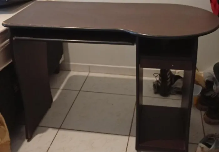 Mesa de escritório perfeito para jogos