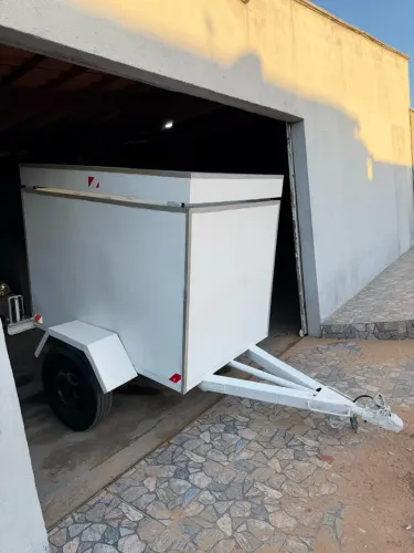 Reboque Carrocinha Baú