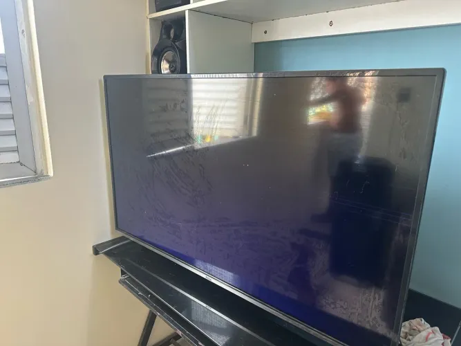 Vendo tvs pra consertar
