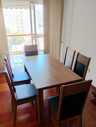 Mesa de Jantar de 6 lugares - Madeira 