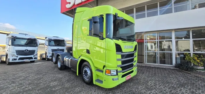Scania R450 6x2 2022/2023.