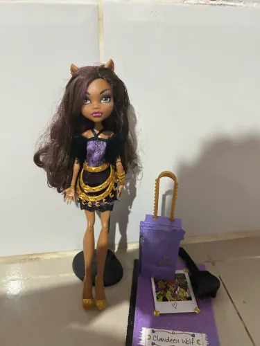 Monster High Clawdeen Wolf G1 "Scaris City of Frights"