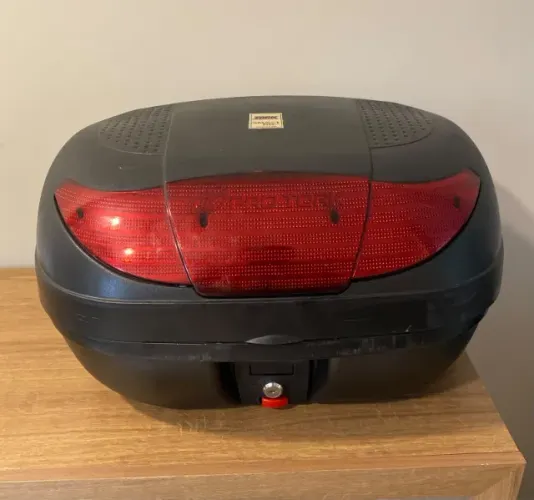 Baú para moto Pro Tork Smart Box 45 litros