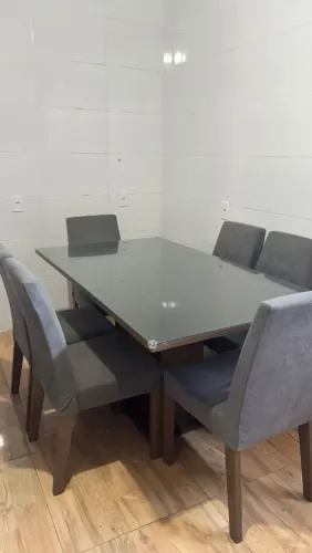 Vende-se mesa para 6 lugares
