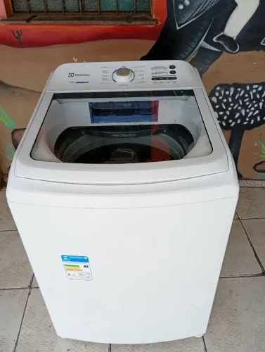 Vendo máquina de lavar Eletrolux 17kg