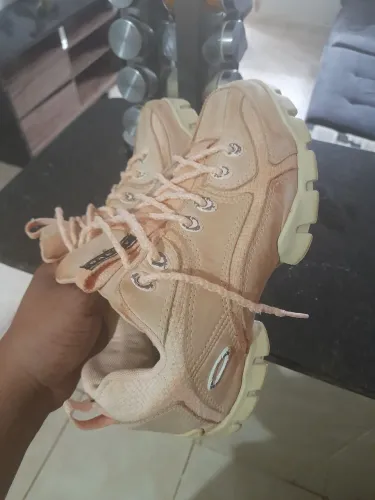 Botinha da oakley rosa original