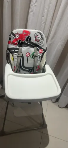 Cadeirinha de alimentação