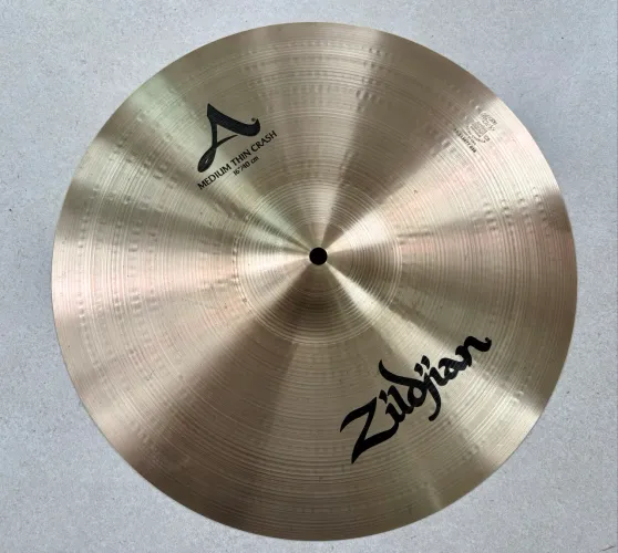 Prato Zildjian A Medium thin crash 16