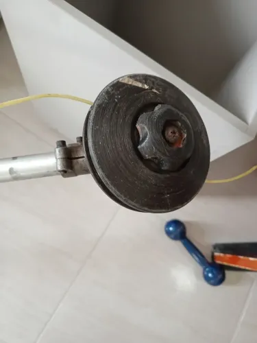 Roçadeira kawashima kw 3300
