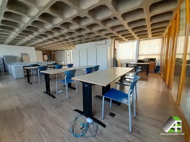 PRONTO: Escritório MOBILIADO de 283m2 para LOCAÇÃO na região da VILA OLIMPIA em São Paulo 