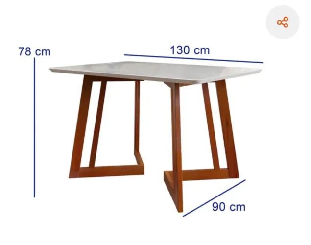 Mesa com 4 cadeiras