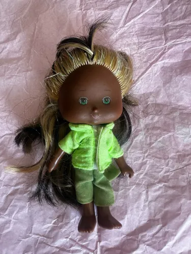 Boneca coleção moranguinho
