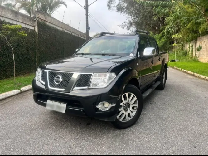 Nissan Frontier SL CD 4X4 2.5tb Diesel AUT 2015