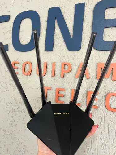 Kt 10 Roteador Mercucys MR 30G com fonte